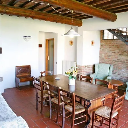 Granaio Borgo Di Colleoli 피사