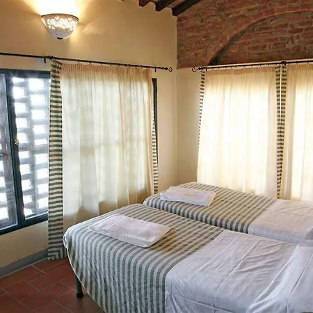 Granaio Borgo Di Colleoli 리조트
