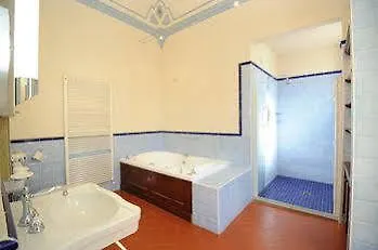 Granaio Borgo Di Colleoli 리조트 피사