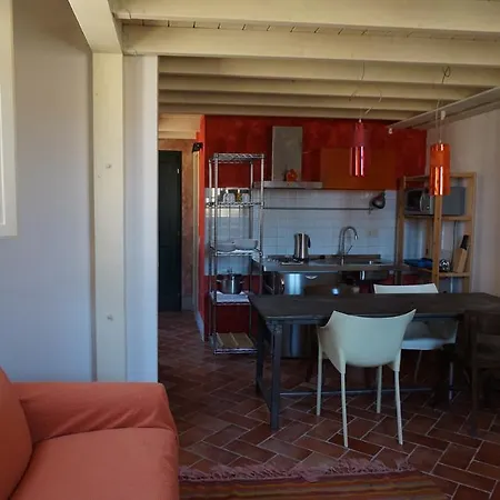Granaio Borgo Di Colleoli 리조트 3*