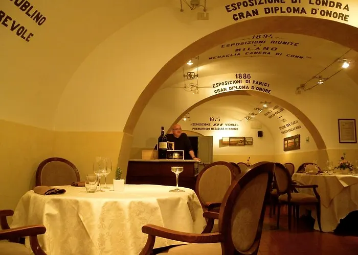 Granaio Borgo Di Colleoli 3* Pisa