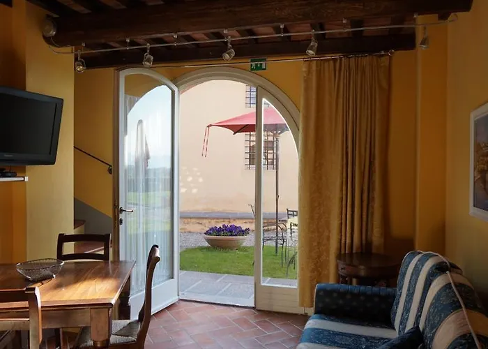 Granaio Borgo Di Colleoli 3*